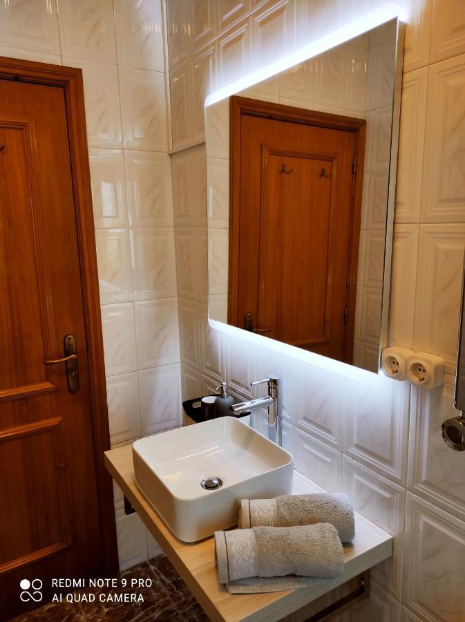 Casa Alem Rio - Quartos Para 6 Hospedes Em Santo Tirso Dış mekan fotoğraf