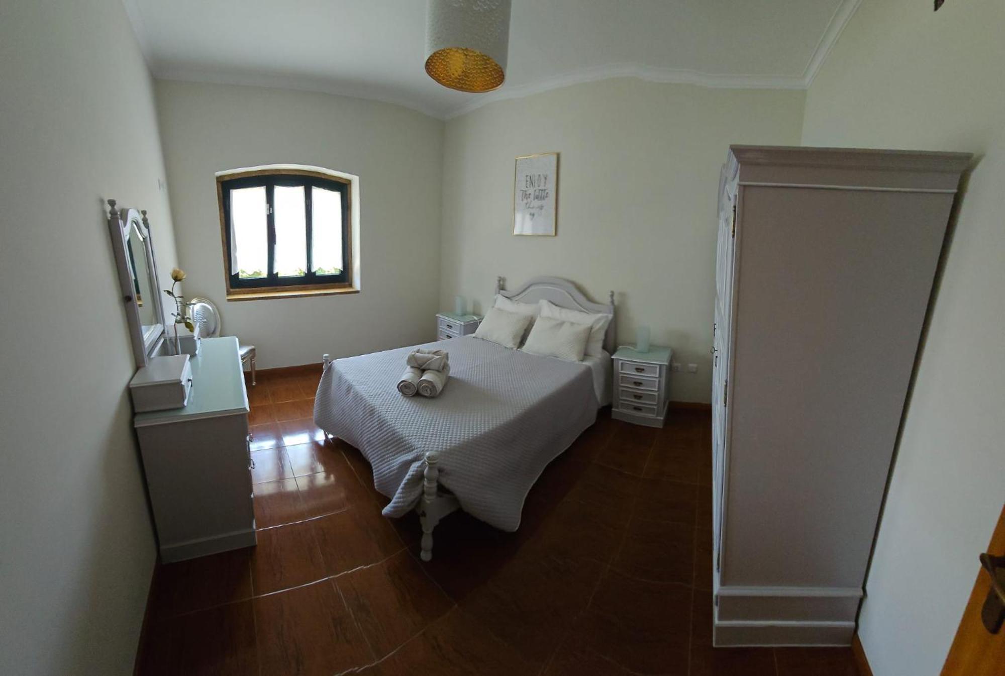 Casa Alem Rio - Quartos Para 6 Hospedes Em Santo Tirso Dış mekan fotoğraf